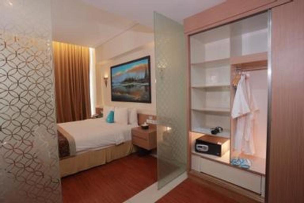 Megaland Hotel Solo Esterno foto
